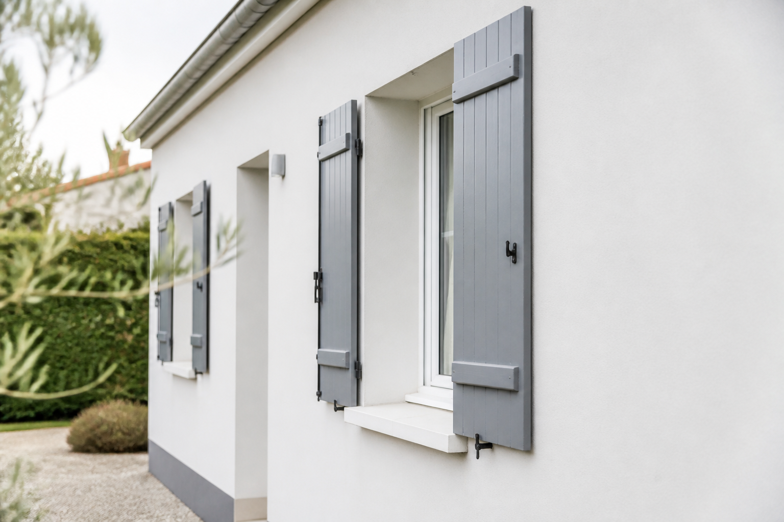 Façade rénovée avec isolation extérieure et enduit