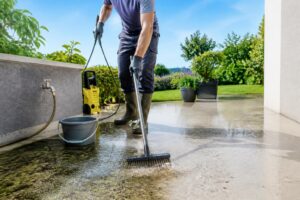 Comment nettoyer efficacement une terrasse en béton